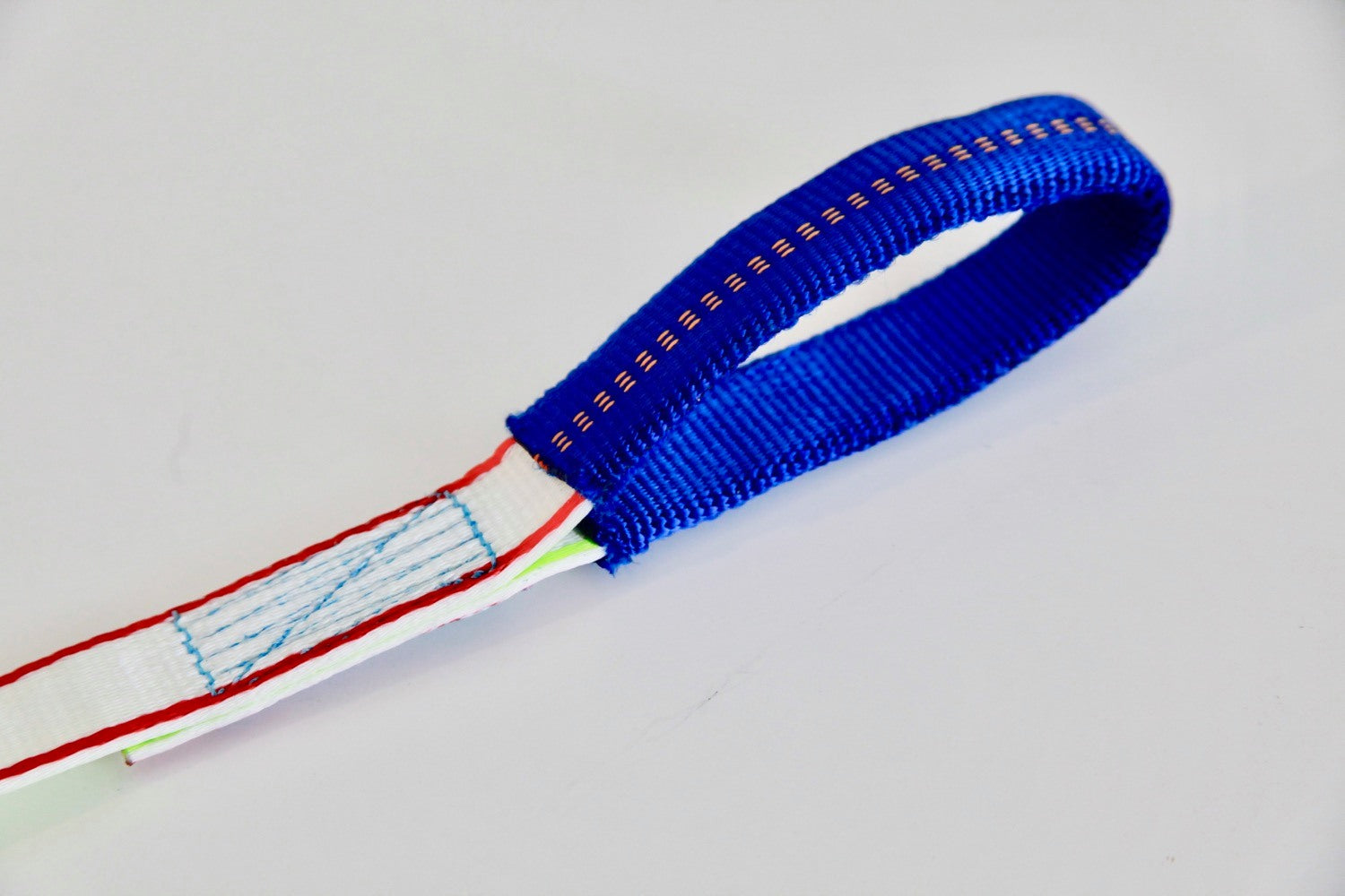 NEW: sewn loops in webbings