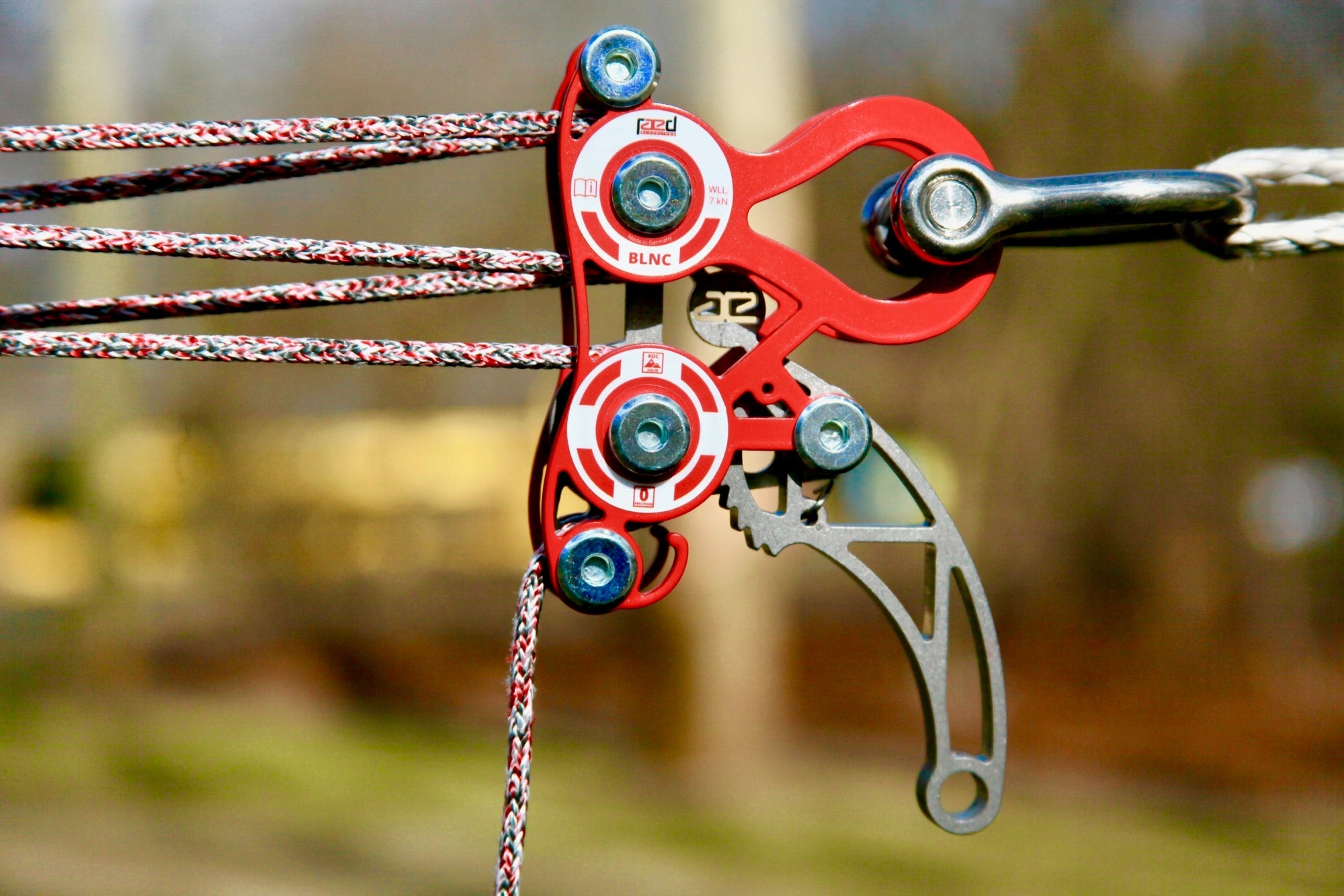 The lightest slackline pulley system in the market