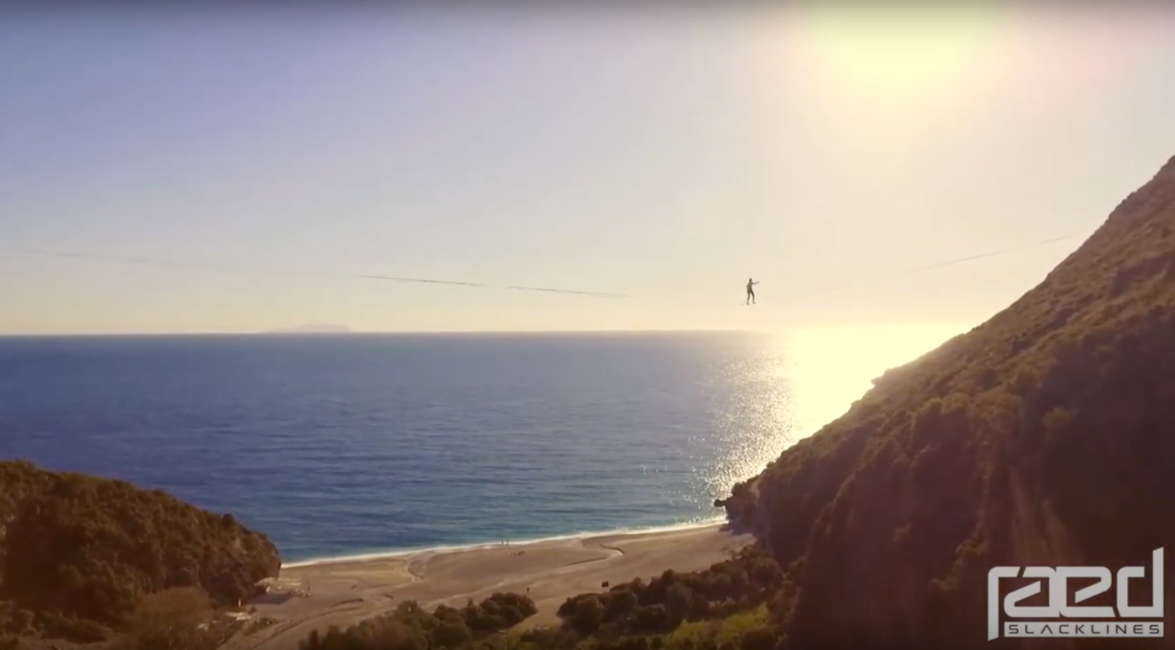 Flo Zoller Highlining in Albania