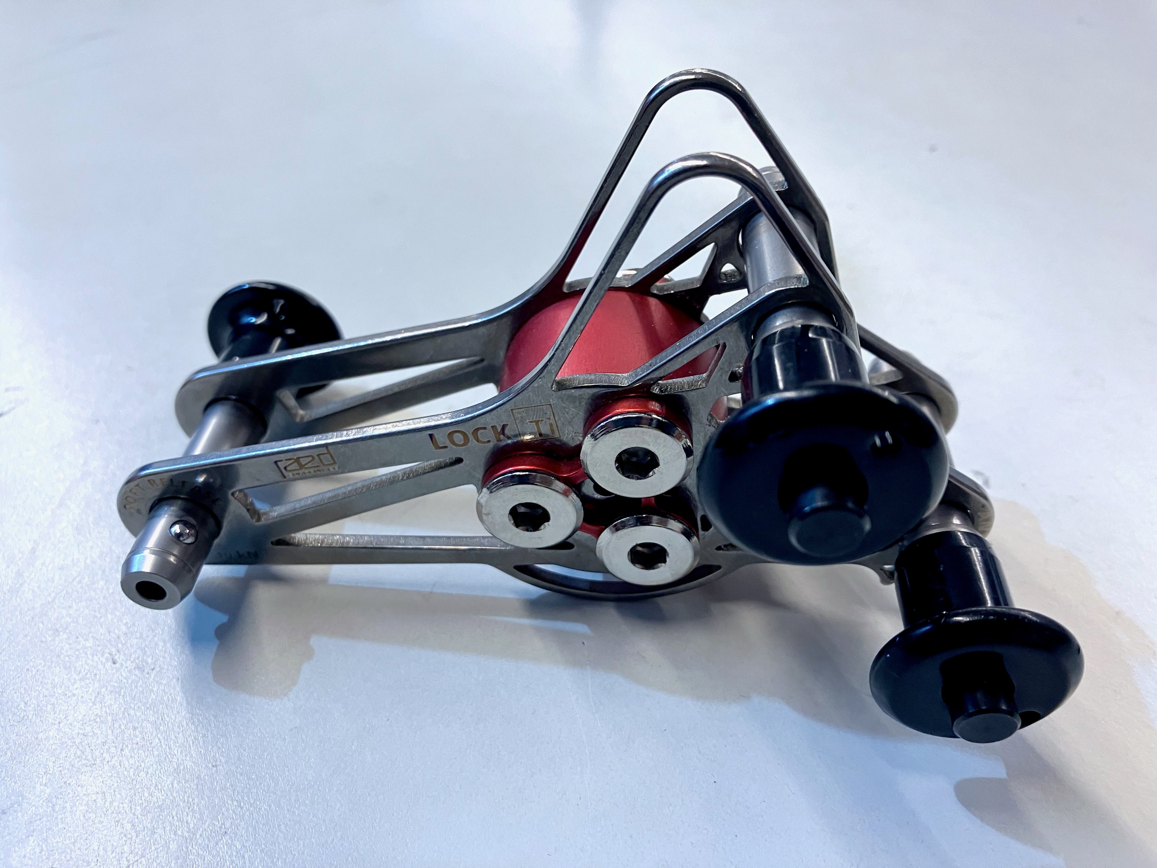 TiLock 19mm - stainless PushPins - slightly used