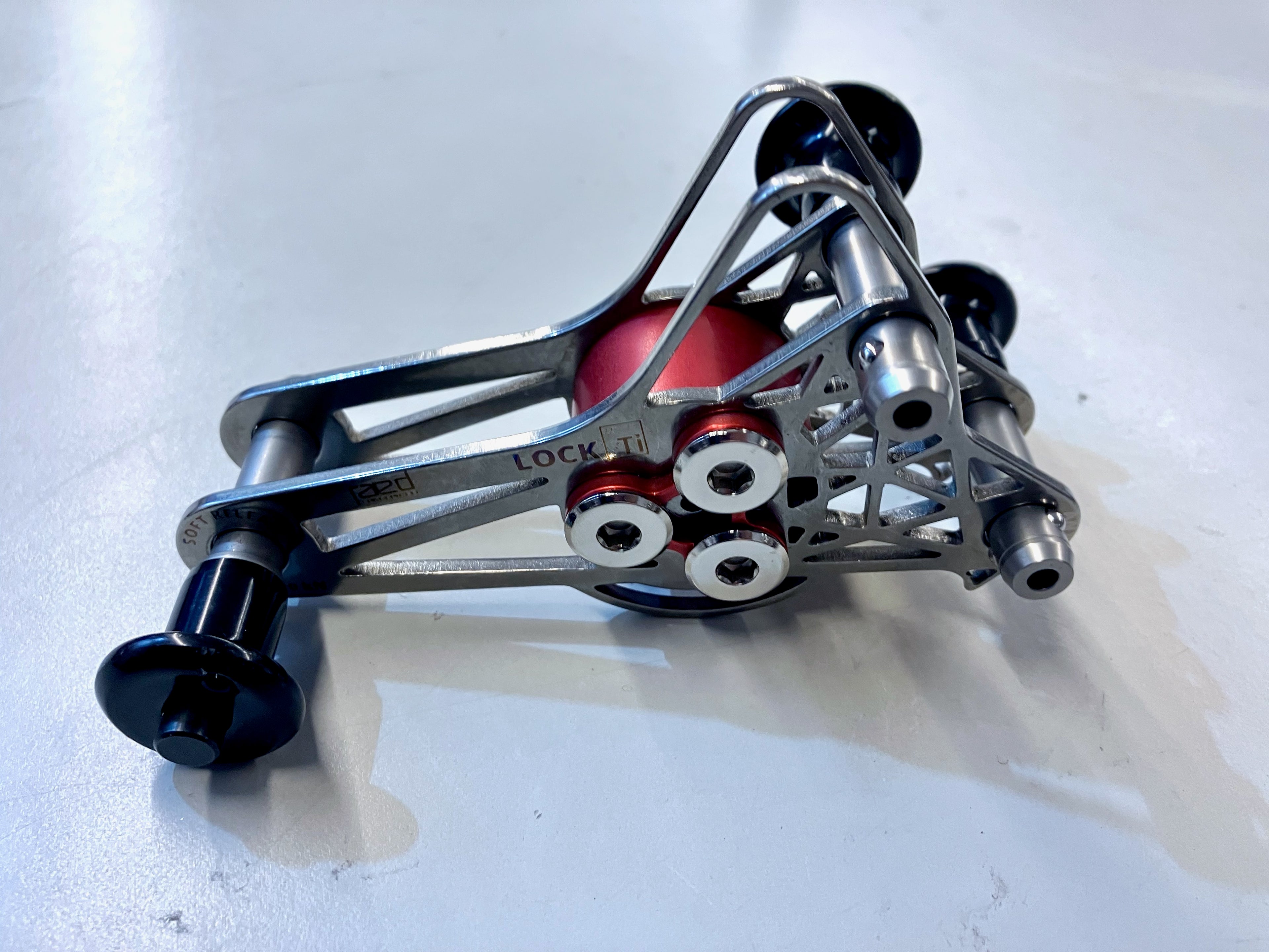 TiLock 19mm - stainless PushPins - slightly used